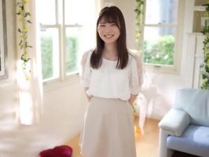 AVに出ちゃダメなレベルの美少女のデビュー2作目！幼さ残る色白ボディを拘束され、身動きできない澪ちゃんの運命は！？