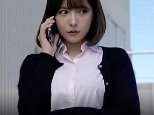 「教師である前に…女だから…」台風の夜に起こった間違い！！暴風が吹き荒れる中で少年と1つになってしまった女教師は…