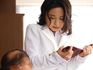 「社長…ああっ…！！」匂い立つ人妻秘書のカラダは男を狂わせる！！セクハラの範疇を超えた行為に、しかし女も満更でなく…