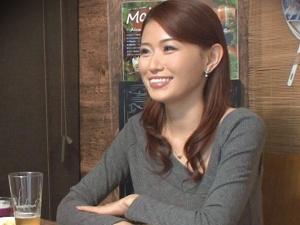 「後悔はしてないけど…」生活に不満を抱えているらしい一人呑み人妻をGET！！腹を割った話をしようとお持ち帰りして…