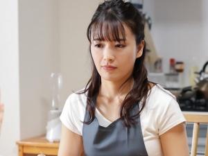 【ながえスタイル】「早く終わらせて…」権力を振りかざし弱みに付け込んできた男は美人妻のカラダを何度も犯しにかかる！！