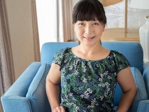 【筆おろし企画】「じゃあおっぱい揉んでみよう」おばさんがHのABCを教えるマニア向け動画！！手取り足取りリードすると…