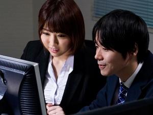 ＜人妻NTR＞「だって私結婚してるよ？」インターンの大学生に迫られたOLは、1度カラダを許したことで泥沼にハマっていく