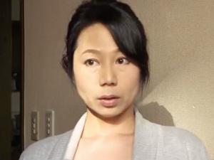 ＜友人の母＞味わい深い熟女の肉体・・・おばさんとのSEXにハマった少年だが、いつしか向こうからチンポを求めて来て・・・