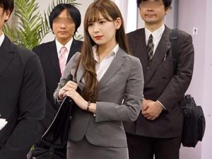 ＜相部屋NTR＞「ダメです…こんなこと…」飲み会で彼氏の愚痴を漏らしていたOLは酔いつぶれると上司に介抱され、抱かれる