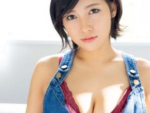 【AVデビュー】こう見えてなんと20歳の子持ち！！子育て中の若いお母さんが知らない人のオチ●チンで気持ちよくなっちゃう！！