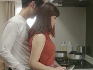 【嫁の母】「昨夜のこと…記憶にないの…」一夜の過ちは青年をますます背徳行為に夢中にさせ、女もまた強引に迫られると…