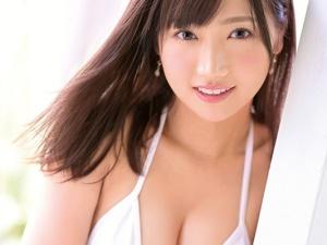 ＜デビュー＞「89-56-95です♡」爽やかデカ尻の美少女がカメラの前で初セックス！自ら性欲は強い方だと語っており・・・