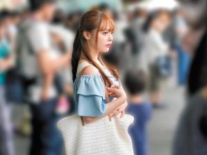 【女子大生痴漢】満員電車でまさかの立ち位挿入！！ザーメンで汚された女はバイト先でも狙われ地獄を見る！！