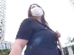 ＜豊満人妻＞肉感がたまらないぽっちゃり主婦！！ピストンするたびに波打つ爆乳とお腹が男の興奮を煽ってくる中出しセックス！！