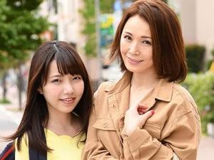 ＜母娘ナンパ＞「待って！そのまま出したの！？」四十路＆18歳の仲良し美人親子GET♡娘の前でお母さんの熟まんこにドピュり