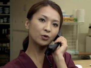 ＜ながえ＞好色な妻は真面目な夫の真面目なSEXに不満である。他の男のマラを求め、罪深い快楽を貪ってしまい・・・