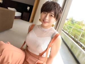 「人に見られると興奮するみたいな…」一見清楚に見える音楽講師アラサー妻がヤリマンの本性をあらわした！！