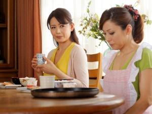 【嫁姑レズ調教】「四つん這いになって？」口うるさい義母は小言だけでなくまさかの卑劣な猥褻行為までエスカレートしていく！！
