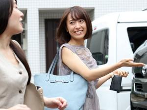 【ながえスタイル】突然の交通事故！！隣の奥さんを巻き添えにしてしまった女は、旦那さんからのある要求をされてしまい…