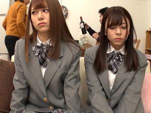 ＜レズバトル＞「なんでアンタが…」親の再婚で犬猿の2人が家族に！若いマンコをたぎらせて女同士の闘いが始まってしまう！