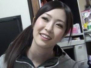 ＜寝取らせ＞「めっちゃ楽しみ〜」イケメン後輩呼んで自分の彼女にご奉仕させる！長身おっぱい美女の痴女テクに若いチンポは・・