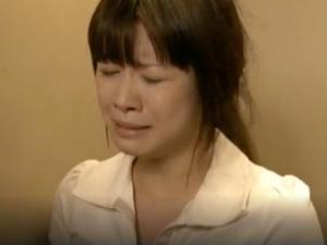 ＜妊娠人妻NTR＞夫がマージャンに負け輪姦される妻・・・妻が号泣しながら中出しされると、夫は包丁を持ち出し・・・
