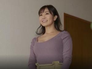 【人妻NTR】「もう来ないと思ってた…」無理やり犯されて以来ハマってしまった若いペニス！！夫と息子を裏切り女は堕ちていく…