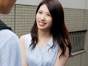 【素人逆ナン企画】すごい美人に声を掛けられた一般男性！！車内に連れて行かれるとまさかのスケベチャレンジに挑戦！！