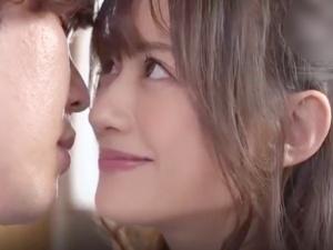 「緊張しすぎ♡」カテキョお姉さんの秘密のレッスン♡キスだけで生殺しにされると、次回はやっと手でしごいてくれて、さらに…