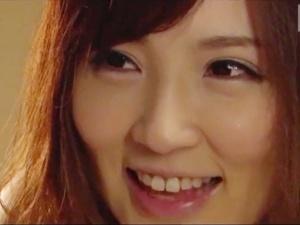 ＜姉弟相姦＞「お前イイモノ持ってるね」童貞弟のマスターベーションを目撃した未亡人で教師の姉は生理前だから発情中