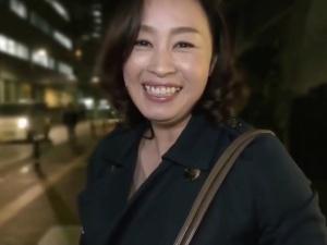 「旦那には何事も無かったような顔してます」初めてのAV撮影から1ヶ月、さらに過激なプレイに挑戦する46歳のおばさん