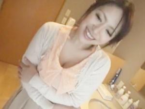 ＜不倫旅行＞「夫を裏切ることで興奮したい」と語る人妻、旅先でカラダをよじらせ他人棒の快楽に酔い痴れる