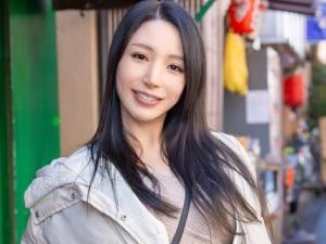 「40歳です…」何不自由なく生活しているかに見える美人妻も欲求不満！！オラオラ系旦那に愛想を尽かしてやって来ました