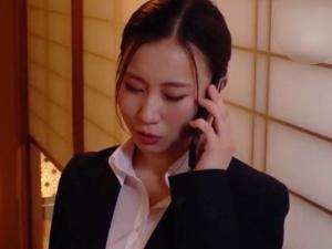 【相部屋レイプ】「旅館の手違いで部長と…」仕事のミスをねちねちと詰められた若手OLは2人きりの部屋で性被害に…