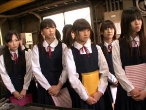 ＜JKレイプ＞工場見学中にはぐれてしまった美少女を汚いオヤジ工員が襲う！未成熟な体にイタズラされ真新しいマンコに中出し！