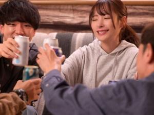 「もうやめようよ…ああっ…！！」男の性欲を甘く見た美少女JDの悲劇！！飲み会中に寄ってたかってそのカラダを求められて…