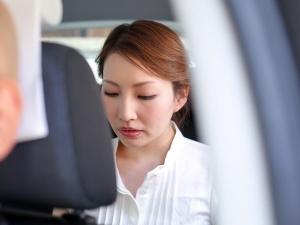 【真面目妻レイプ】「あんた旦那と仲いいんだなあ、へへ」夫に言えない借金を抱えてしまった女は次々とまわされ中出しされる！！
