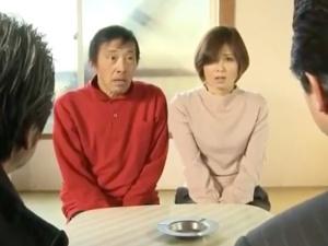 ＜寝取られ風俗＞「この人の前で客とヤるんですか！？」借金の末、生きるためには人の心も棄てなければならなかった・・・