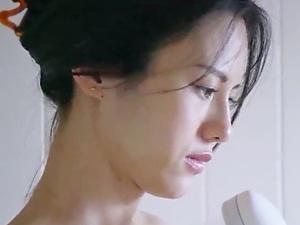 「こんなことして最低よ…」隣人にレイプされ目覚めてしまった浮気心！！女は自らのうちに眠っていた下品な感情に戸惑いつつ…