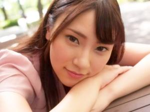 ＜素人娘＞「にゃかに出してください！」大人しそうなアパレル店員がSEXで豹変！！股を開いてザーメンを求める痴女に…
