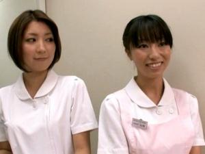 ＜手コキクリニック＞心優しいナースたちによる手淫看護に密着！慣れた手付きでペニスをしごいて吐精に導く職人技