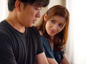＜近親交尾＞「勃起してたじゃない♡」若いチンポを何度もビンビンにさせる美熟女！叔母さんと甥っ子のイケない関係