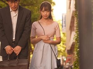 【人妻NTR】「危険日オマ●コにもっとください…」夫の借金のせいで中出し肉便器に落ちてしまった童顔妻！！