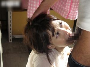 ＜人妻NTR＞「んぐっ、、ゴボボ！！」幸せな若夫婦を引き裂く鬼畜男！！美しい妻がイラマチオ、絶倫棒でこれでもかと犯される
