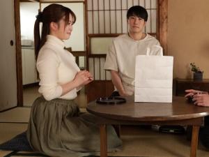 【嫁NTR】「何するんですか…お義父さん…！！」若い女に飢えた男はデカパイとはいえ息子の嫁に手を出してしまう！！