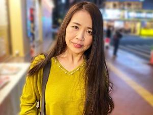 ＜熟女ナンパ＞「優しく舐められるのが好きです…」55歳の可愛らしいおばさんがピンク乳首を勃起させながら若者ペニスによがる