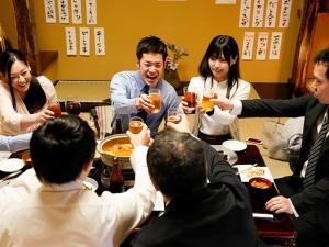 「中はやめて…涙」先輩、同僚による集団性的暴行！！飲み会で酔わされた若妻OLは夫を思いながらレ×プされる…