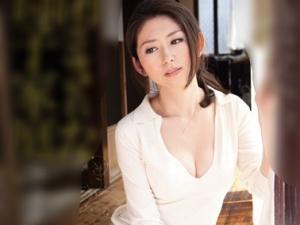 【母子●姦】「お母さんとシたい？今日だけよ？」再婚を考えていた母だが、息子の切実な想いを知ると1度だけの約束で…
