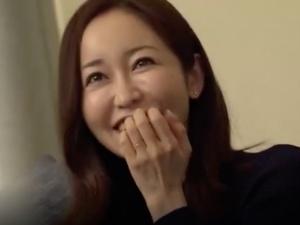 【素人企画】「私おばさんじゃん？」人妻と大学生の1泊限定同棲！！当然ながら男と女が2人きりになればヤることは1つで…
