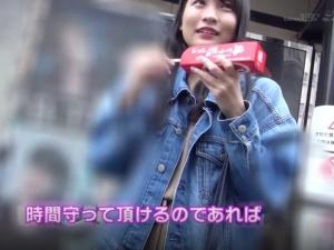 ＜素人ナンパ＞「韓流エステのモニターを探してまして」新大久保でチーズハットグにかぶりついてた美少女をMM号に連行！！