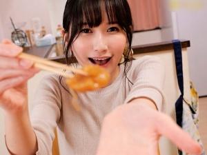 【新婚妻】可愛い顔して超肉食！！妻とはいえ凄まじい痴女っぷりに夫もたじたじ、ザーメンばかりか魂まで吸い取られちゃう！！