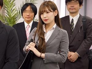 ＜人妻NTR＞「もしもし…ごめん飲みすぎちゃった…」旦那にウソ電話をして上司に犯される妻！！この刺激はやめられない…