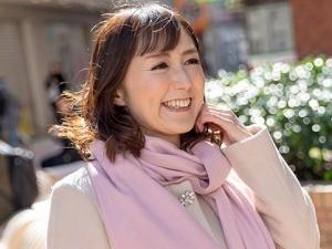 ＜熟女ナンパ＞脱がせたら美巨乳おっぱいの当たりおばさん！年の割に綺麗なカラダを寝取ってそのまま膣内射精！