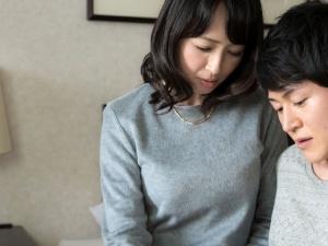 【熟女ナンパ】「私の見てオナニーしてくれる？」51歳の綺麗なおばさんGET！年の割に可愛らしい主婦は若いチ●ポを受け入れ